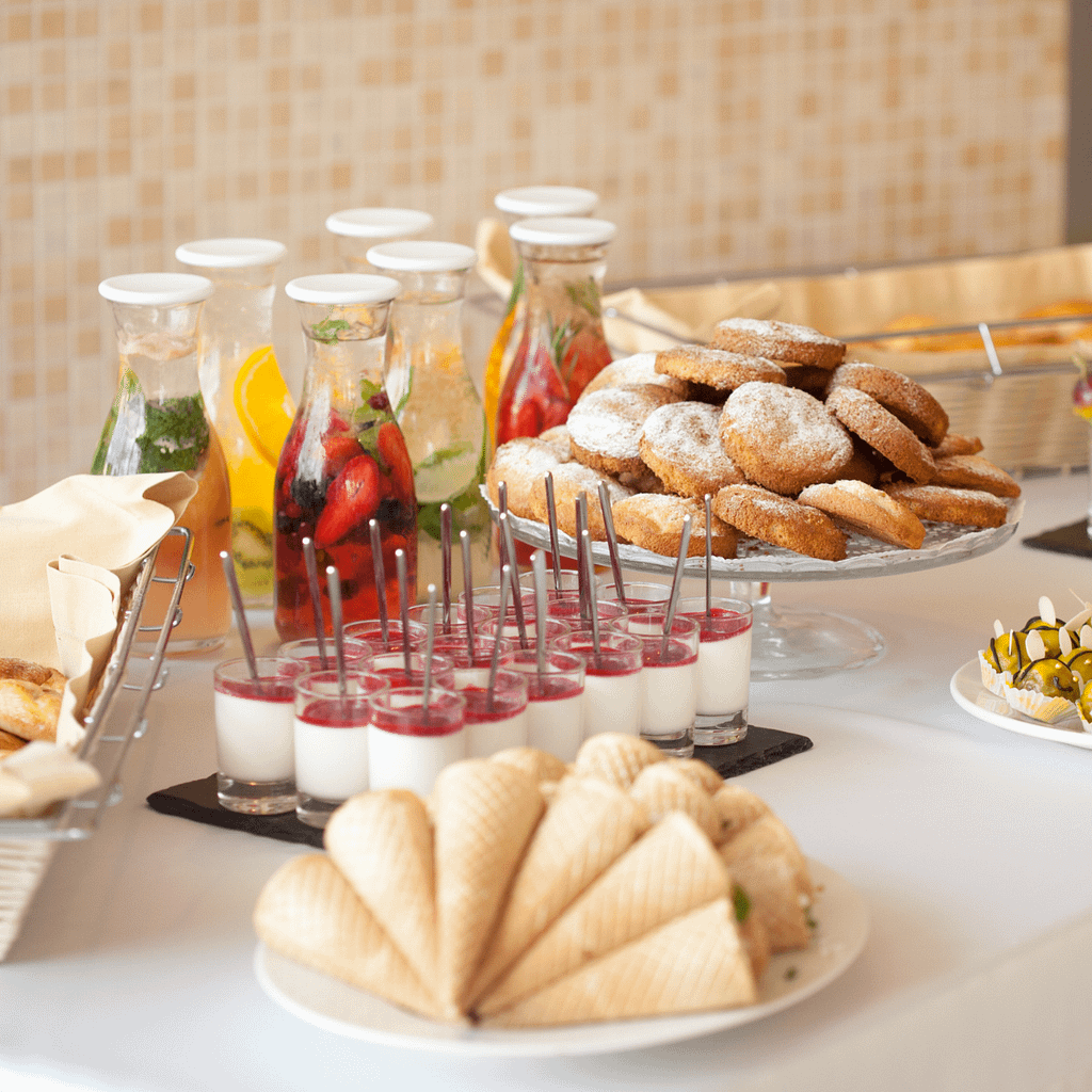 Coffee break - kvalitní káva, čerstvé občerstvení a profeionální servis pro vaše firemní setkání.